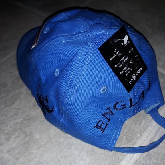 Liverpool England Cap - Picture 2 of 3